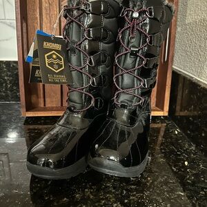 Khombu Black Quilted Winter Boots